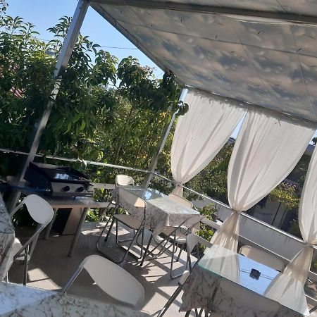 Collaku apartment's Vlore Bagian luar foto
