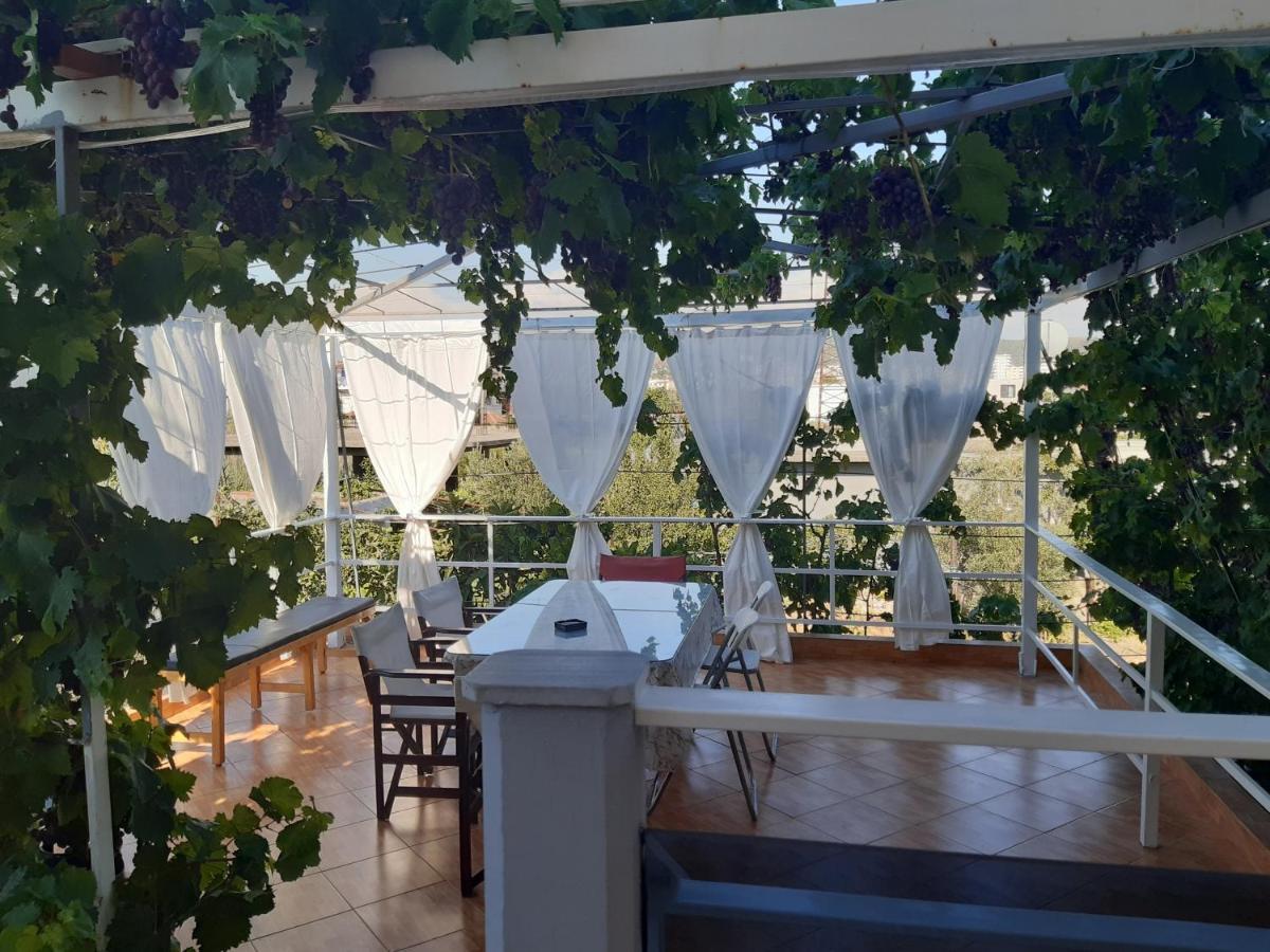 Collaku apartment's Vlore Bagian luar foto