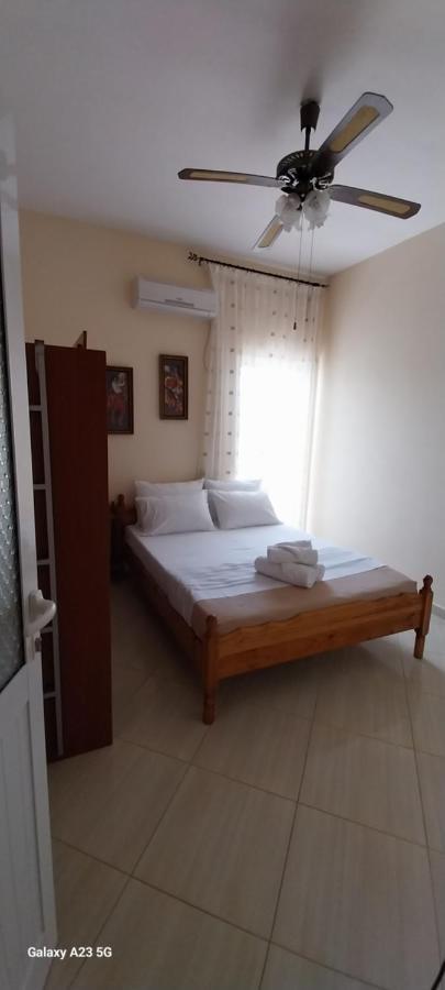 Collaku apartment's Vlore Bagian luar foto