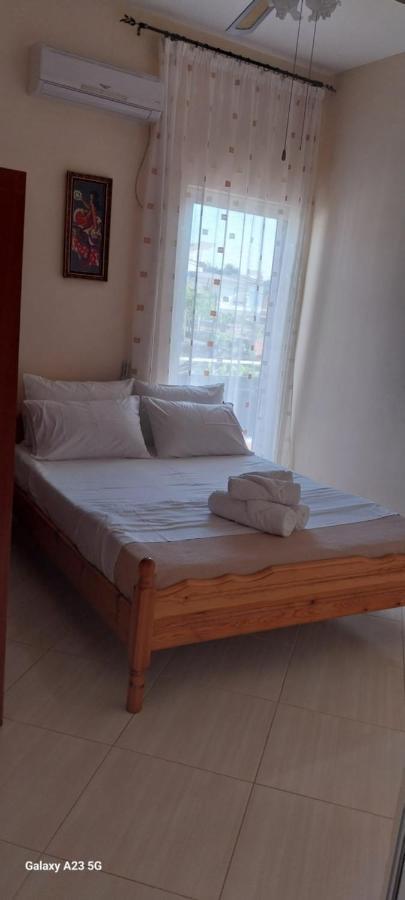 Collaku apartment's Vlore Bagian luar foto