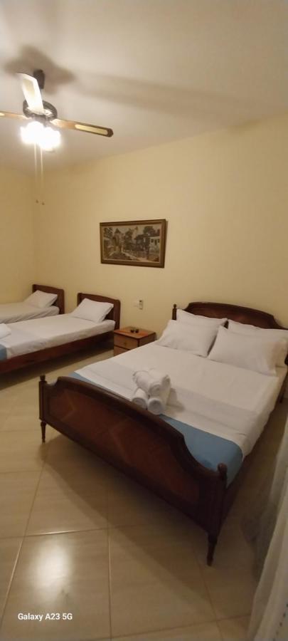 Collaku apartment's Vlore Bagian luar foto