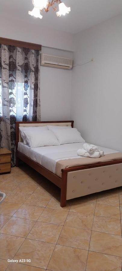 Collaku apartment's Vlore Bagian luar foto
