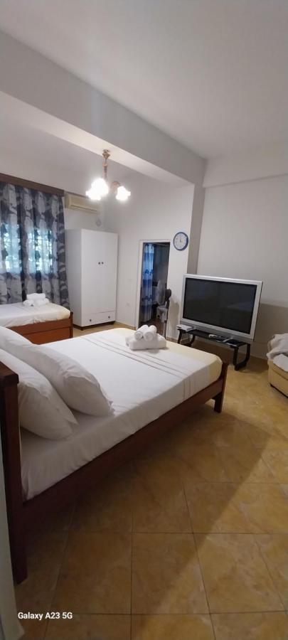 Collaku apartment's Vlore Bagian luar foto