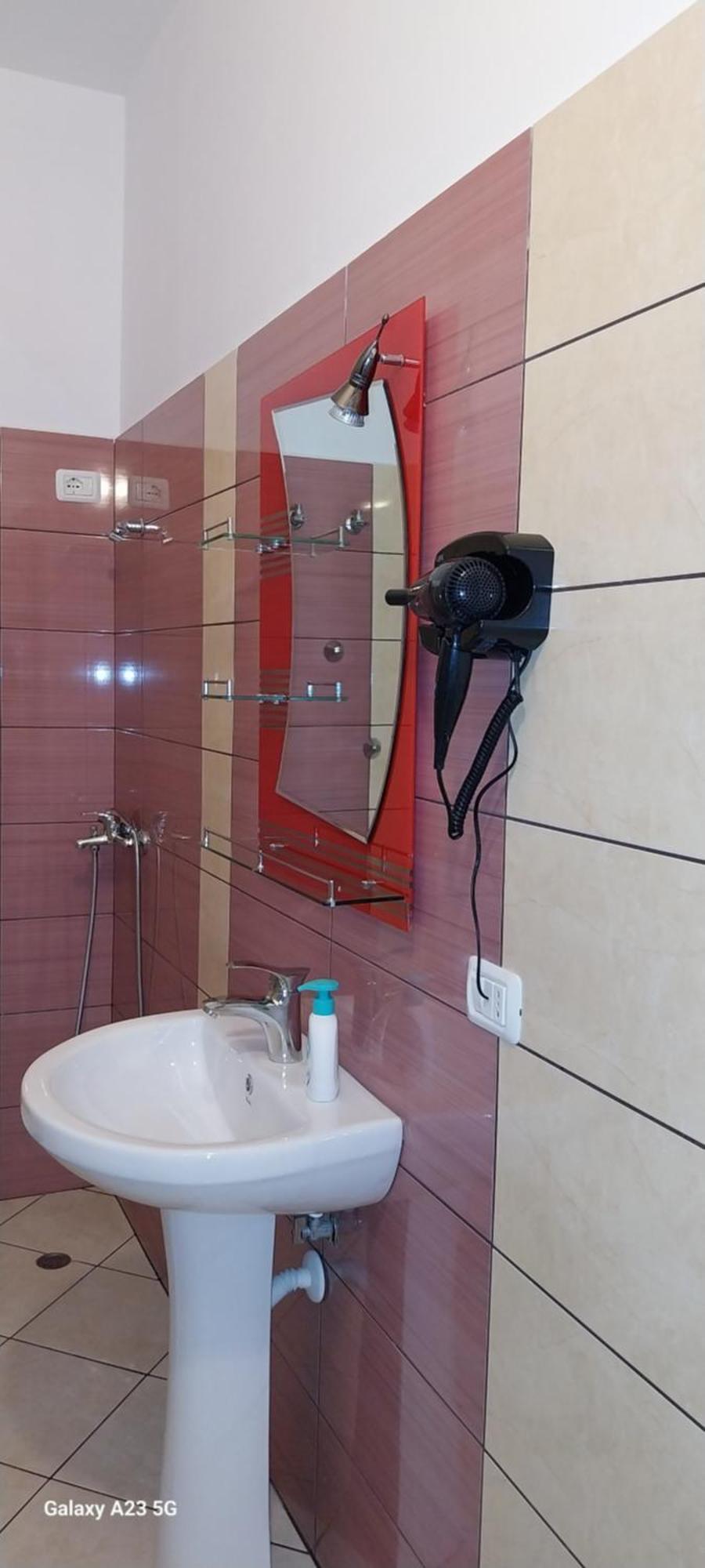 Collaku apartment's Vlore Bagian luar foto